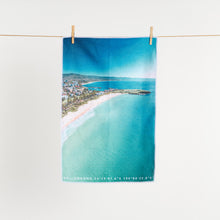 Load image into Gallery viewer, Gong Glamour tea towel