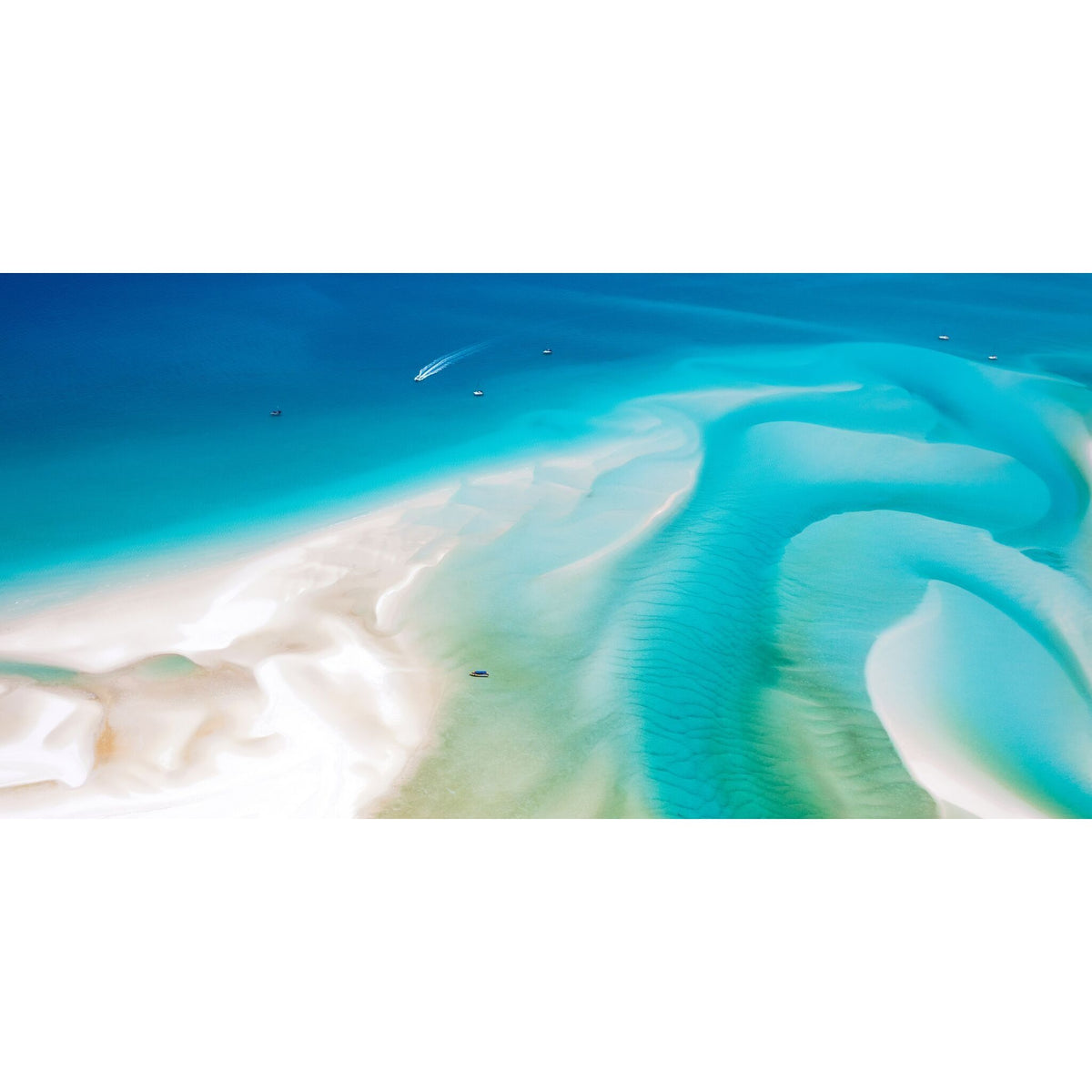 Tidal beach towel