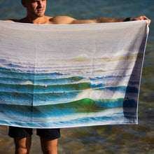 Load image into Gallery viewer, Endless Lines beach towel