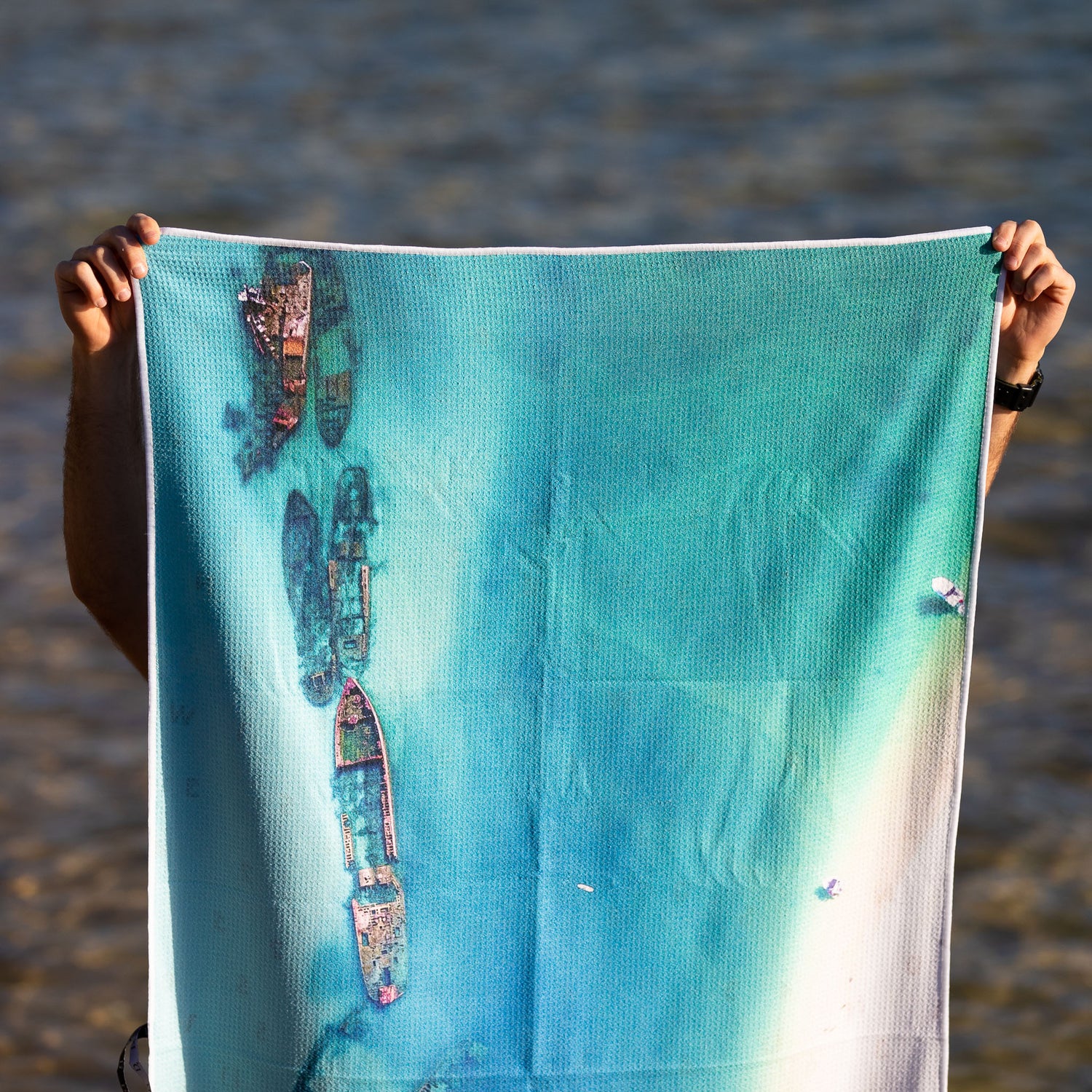 Shipwrecks beach towel