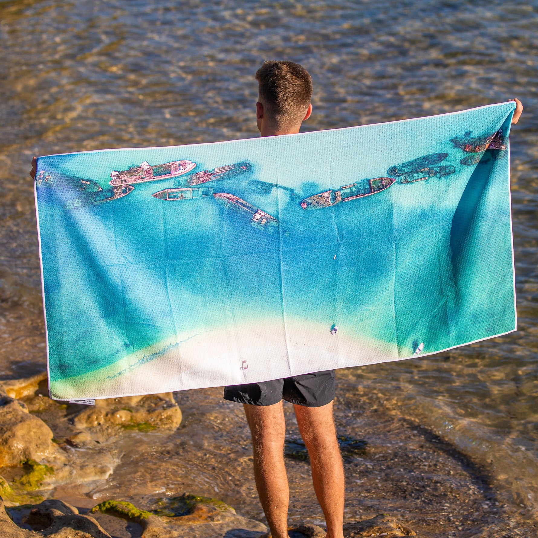 Shipwrecks beach towel