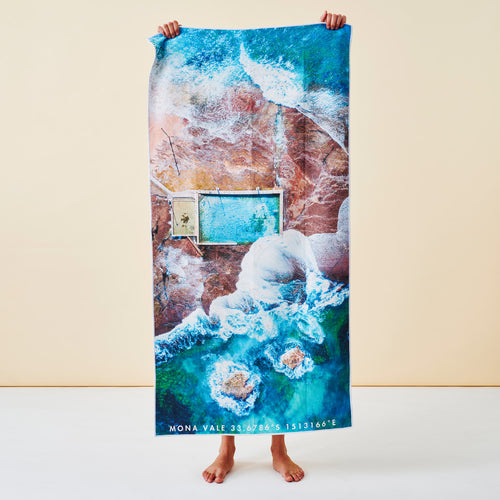 Mona Tides beach towel