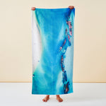 Shipwrecks beach towel
